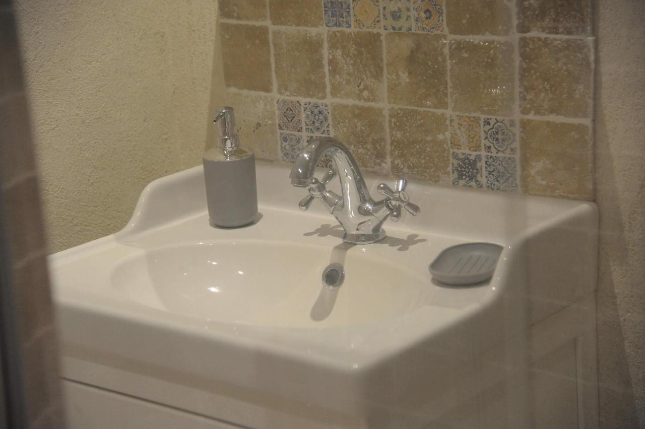 Bed and Breakfast A Casa Di Paulina Casta Екстер'єр фото